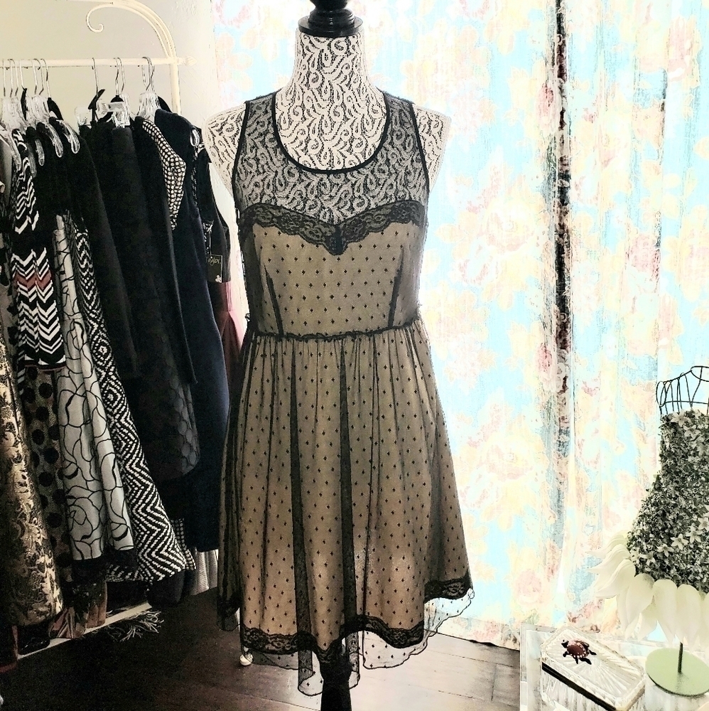 VINTAGE KIMCHI BLACK AND GOLD SIZE 10 DRESS
